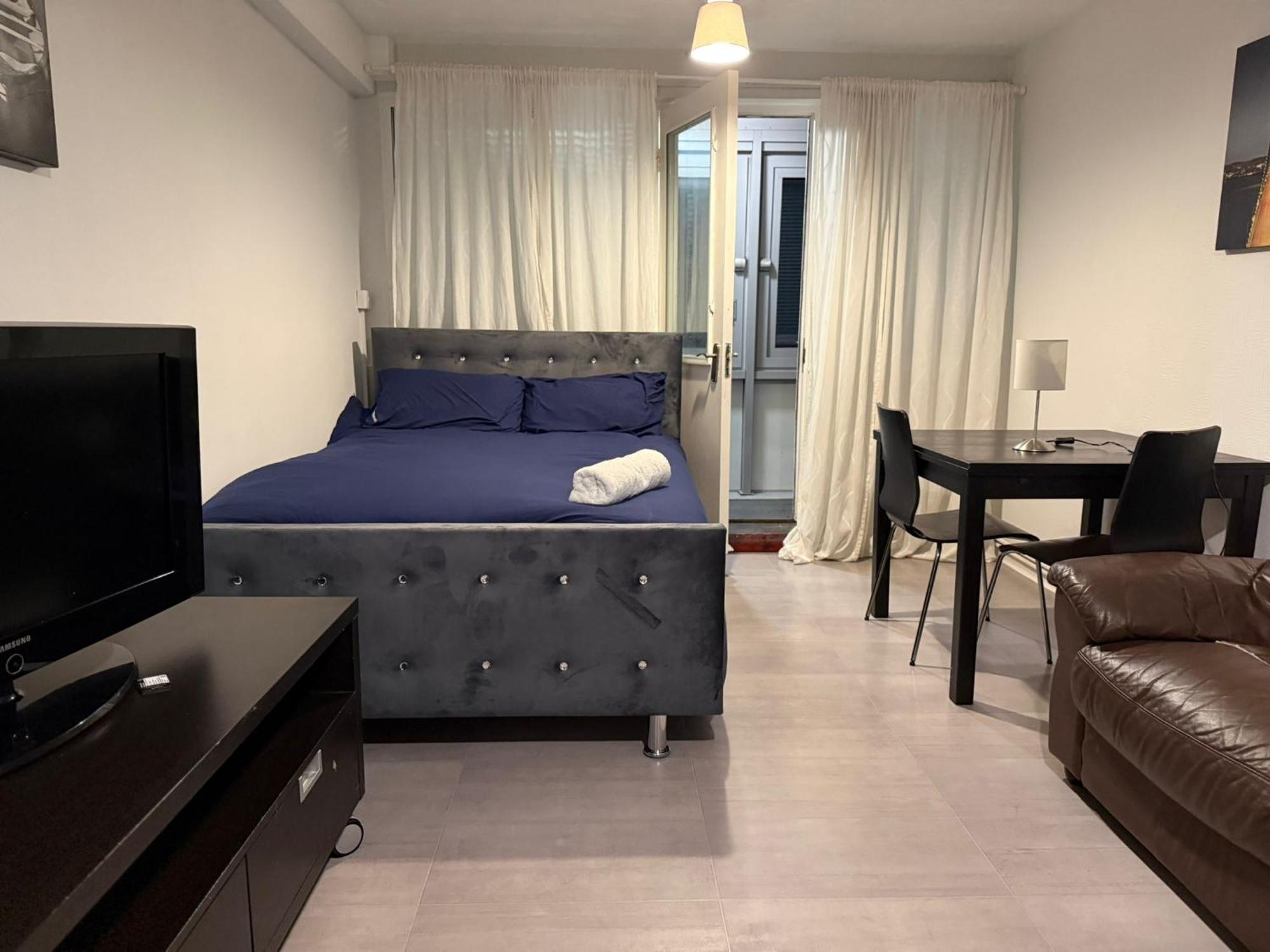 Normanton Apartment Бирмингам Екстериор снимка